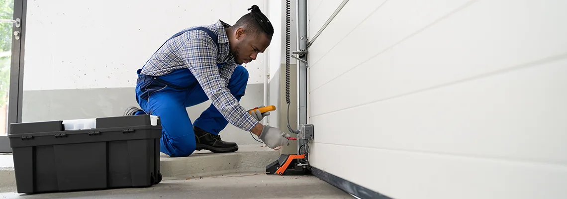 Repair Garage Door Not Closing But Light Flashing in Melbourne